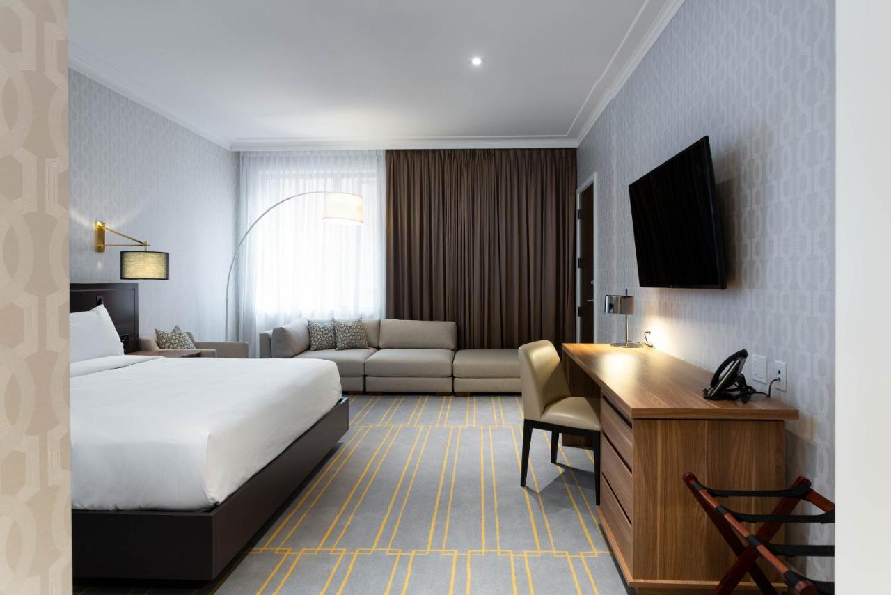 Sutton Place Hotel Торонто Экстерьер фото