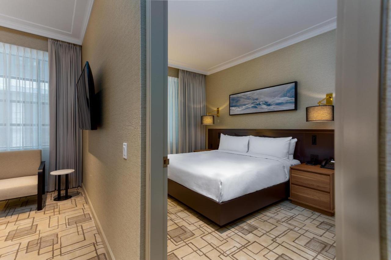 Sutton Place Hotel Торонто Экстерьер фото